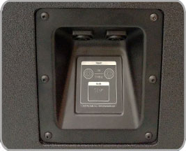 03rear-panel.jpg